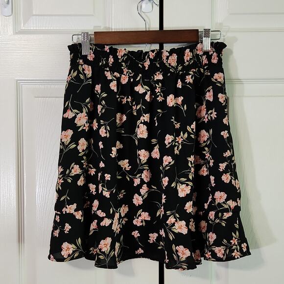 CeCe Black and Pink Floral Ruffled Knee Length Skirt Size Med Whimsigoth Cottage - Picture 2 of 9